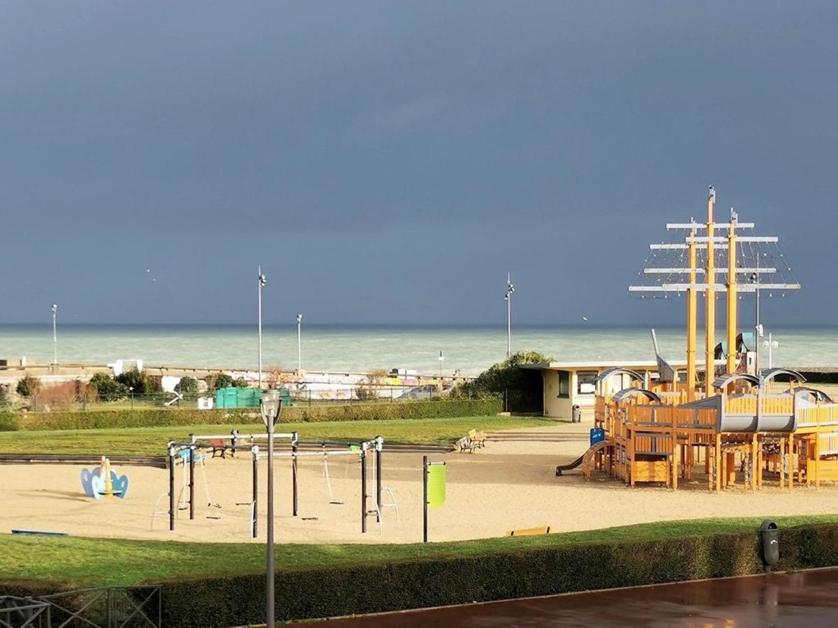 Avec Jardinet Sans Vis A Vis Plein Centre Ville Au Rdc 350M De La Plage ディエップ エクステリア 写真